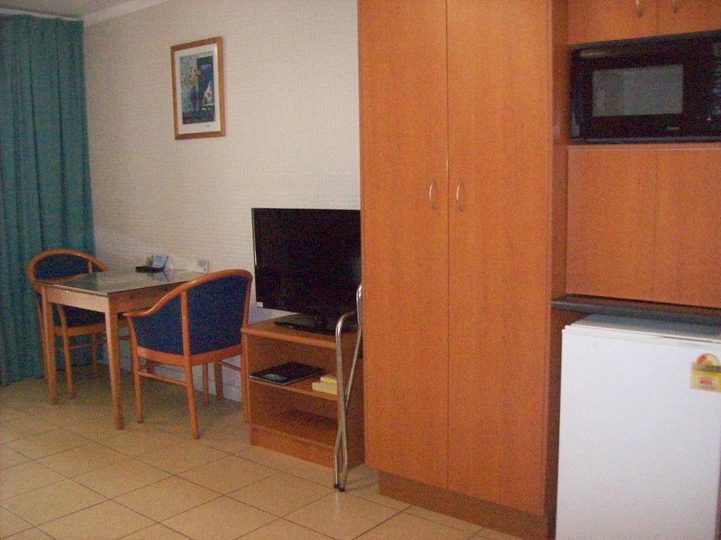 South Gladstone Motel חדר תמונה